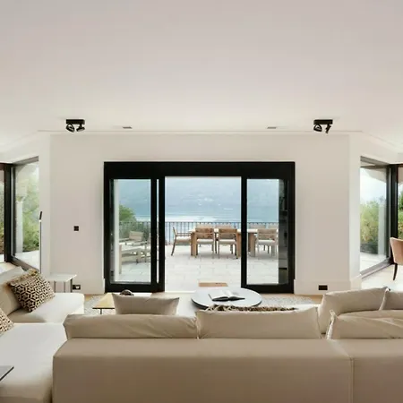 House With Furniture 9 Vakantiehuis *